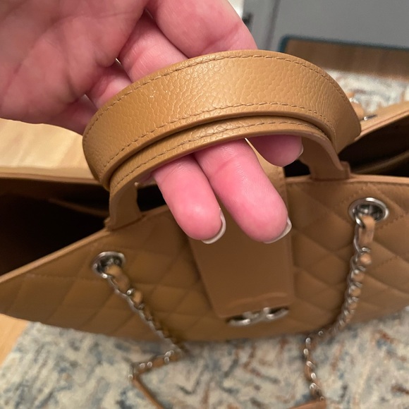 2017 CC SMALL BOX TOTE - Picture 14 of 17